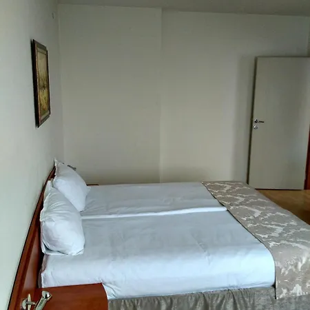 Philippopolis 3*