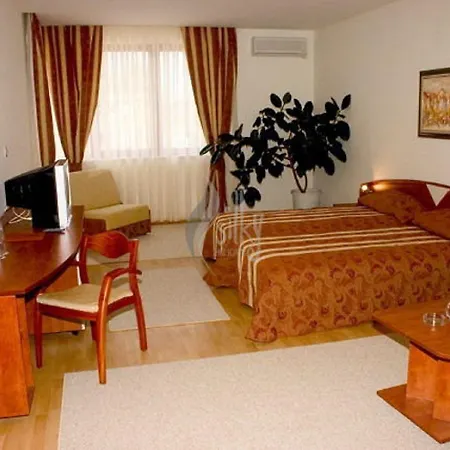 Philippopolis 3*